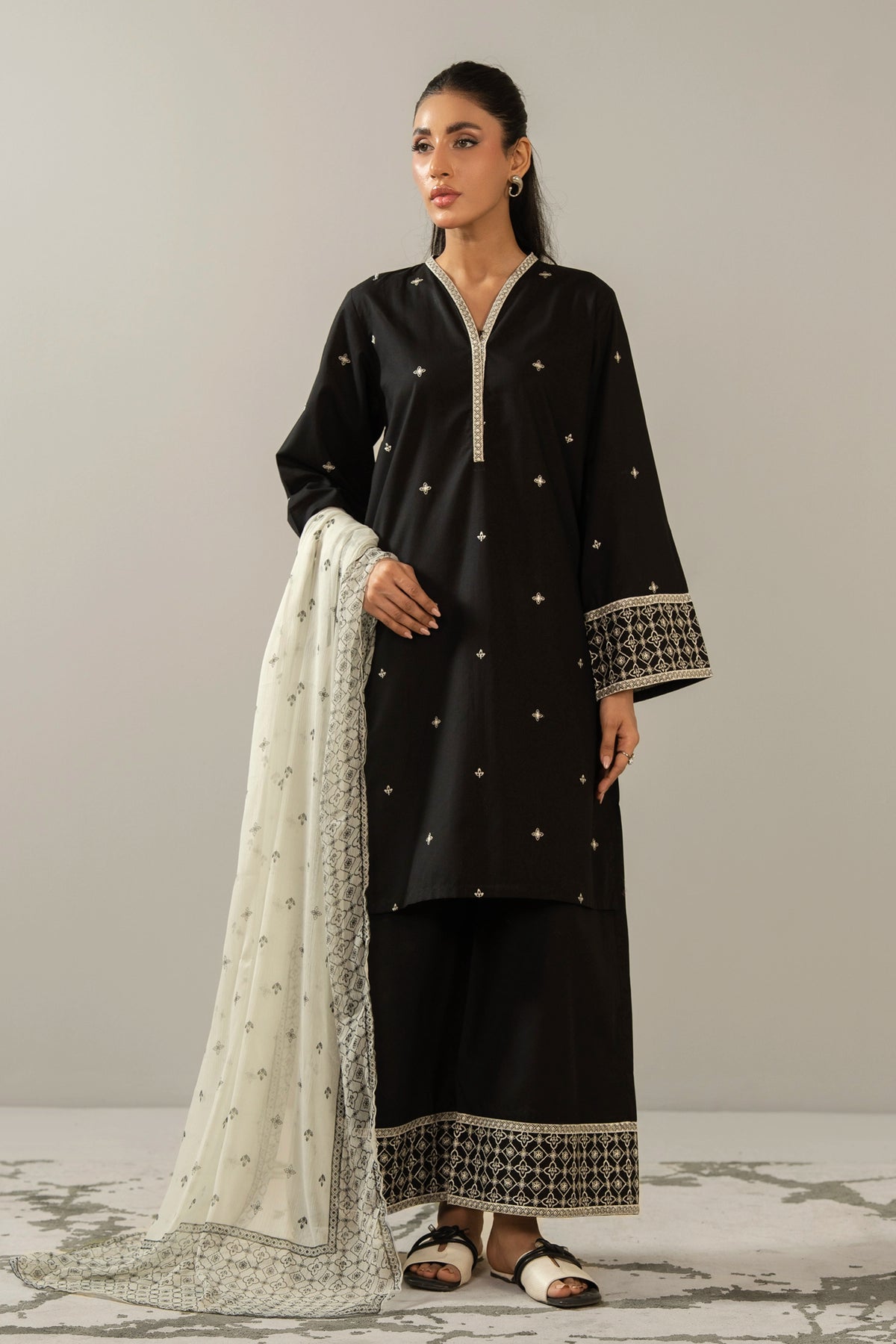 STITCHED 3 PIECE SUIT