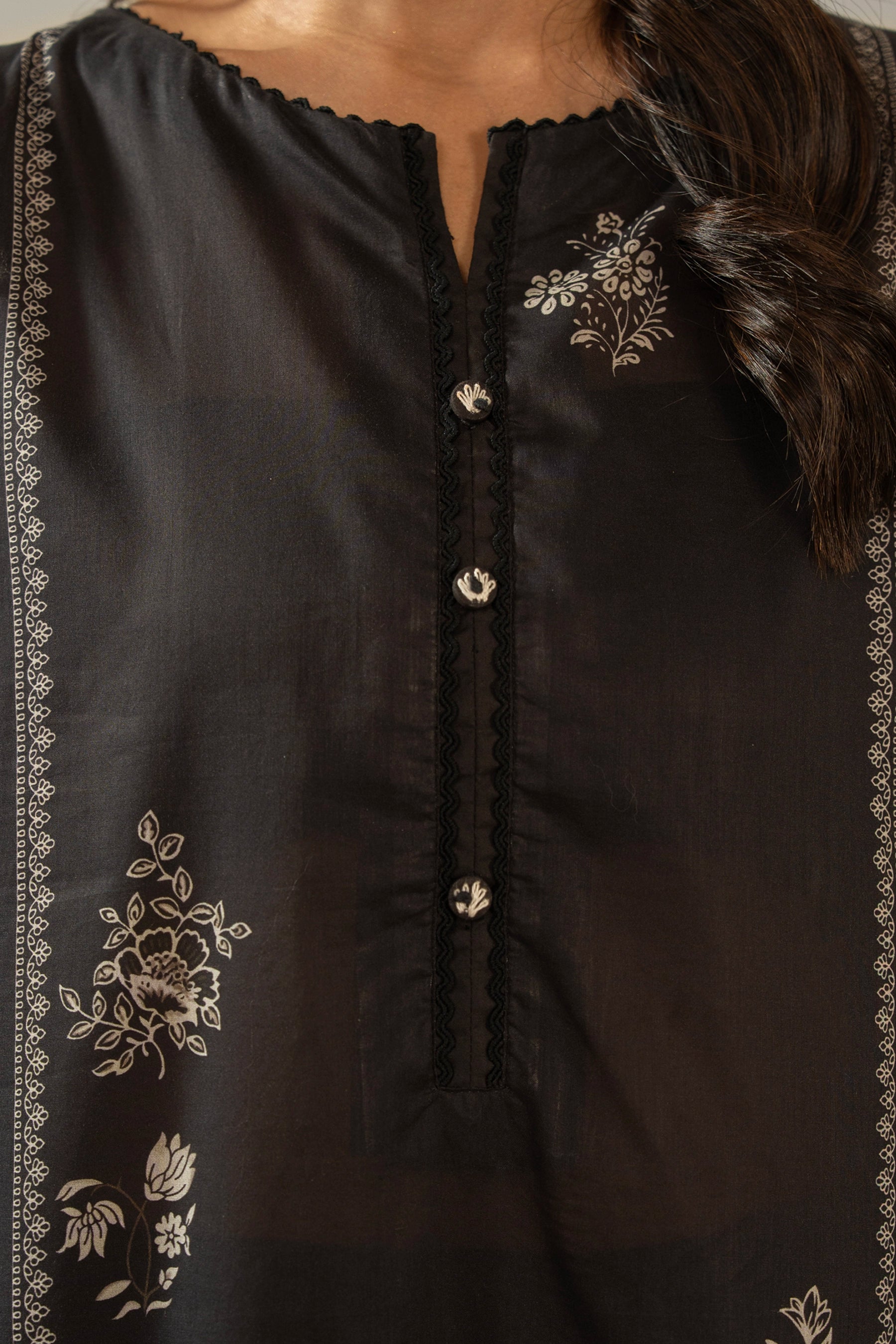 EMBROIDERED CAMBRIC STITCHED 3 PIECE SUIT