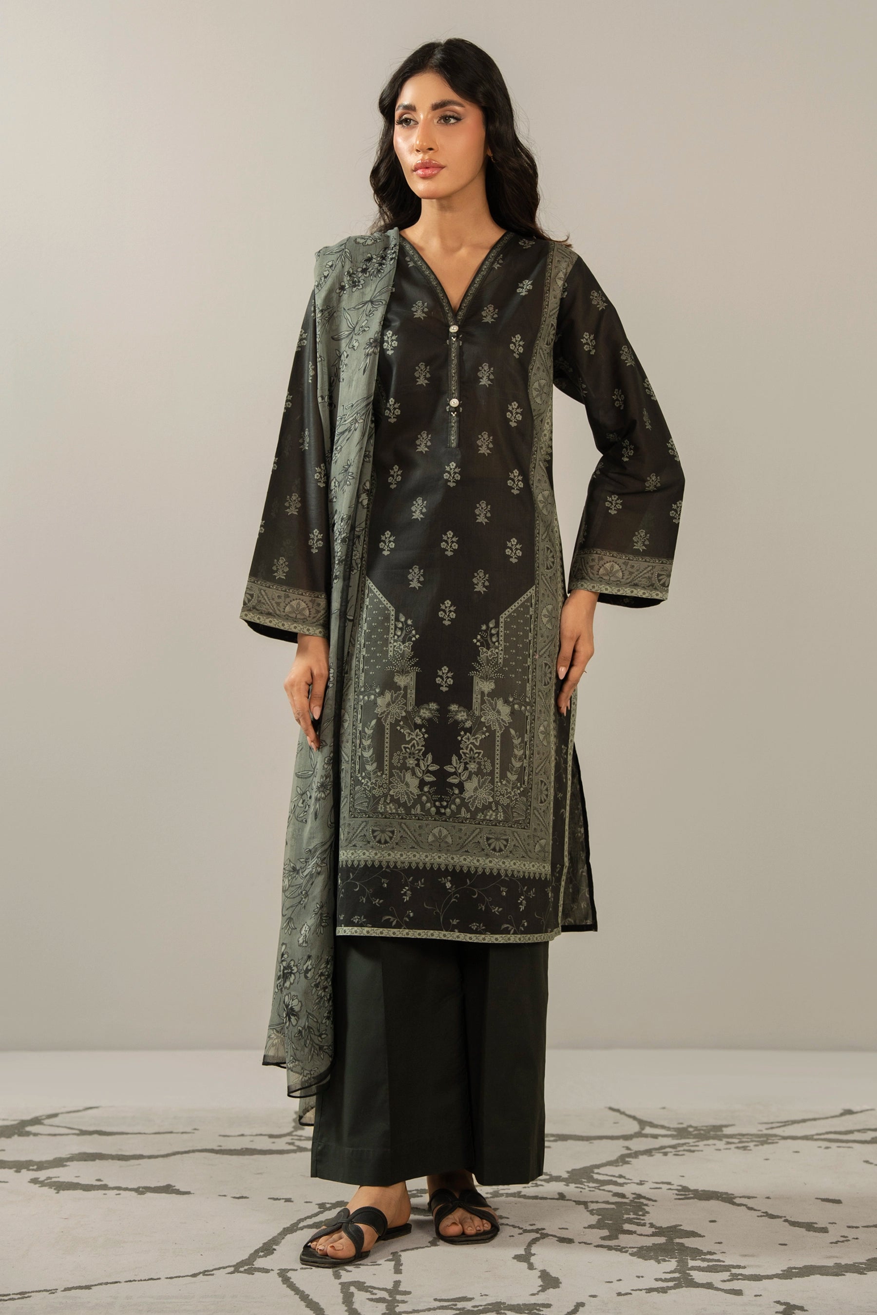 PRINTED CAMBRIC STITCHED 3 PIECE SUIT