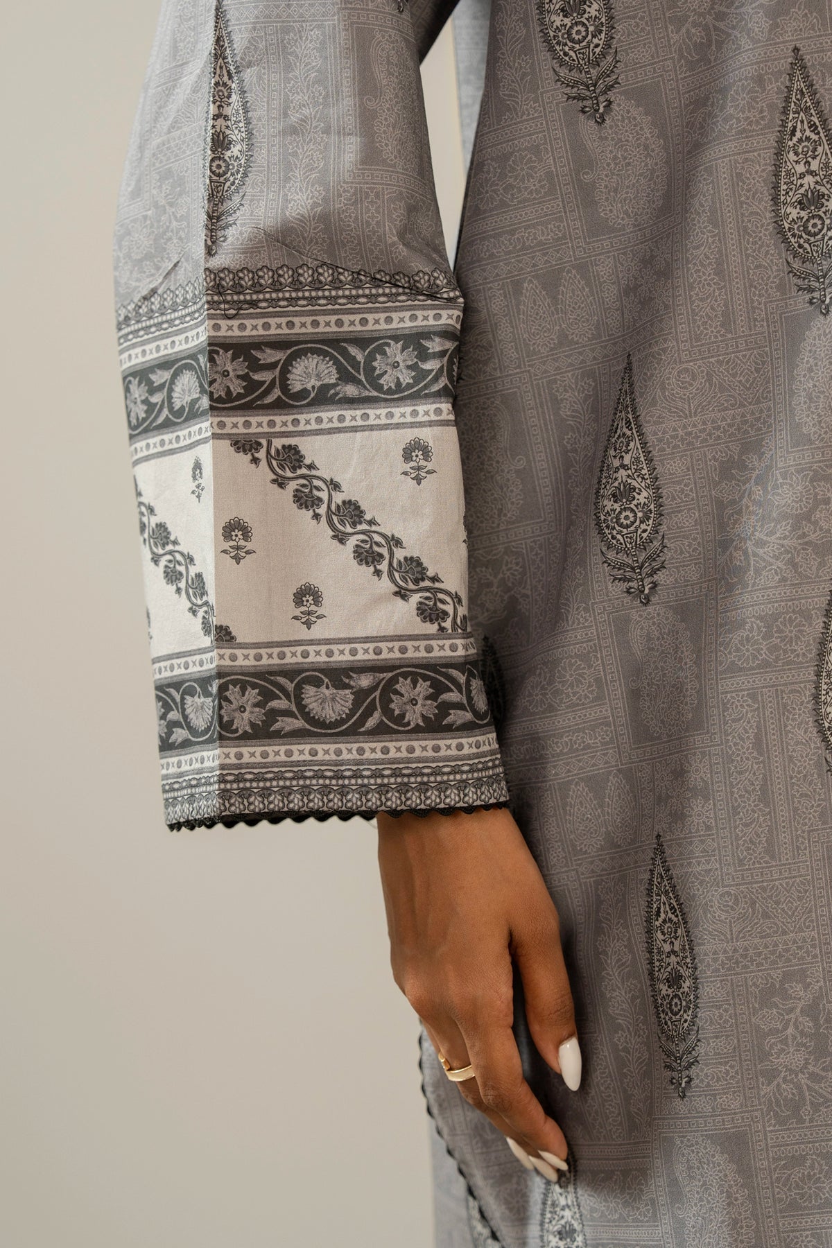 STITCHED 3 PIECE SUIT