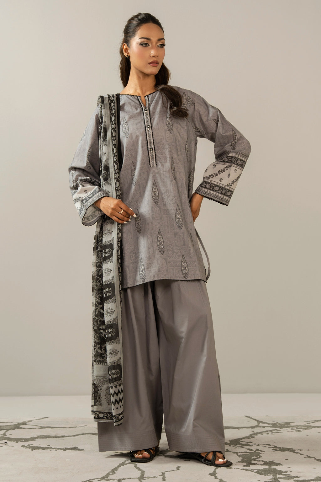 PRINTED CAMBRIC STITCHED 3 PIECE SUIT