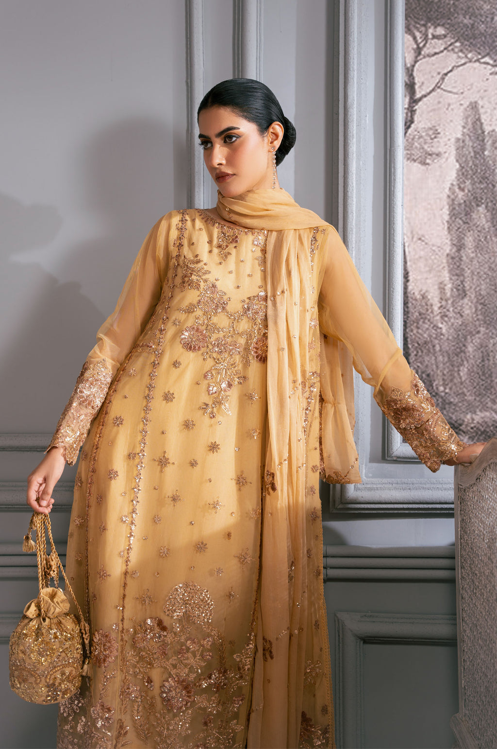 UNSTITCHED EMBROIDERED SUIT