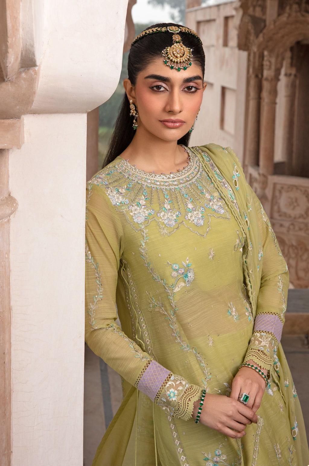 UNSTITCHED EMBROIDERED SUIT