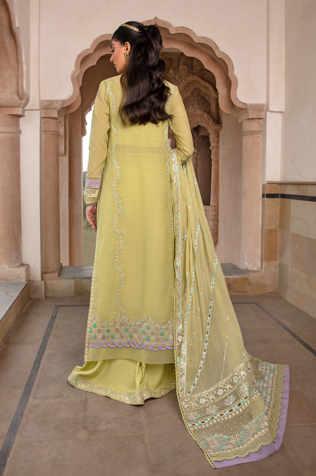 UNSTITCHED EMBROIDERED SUIT