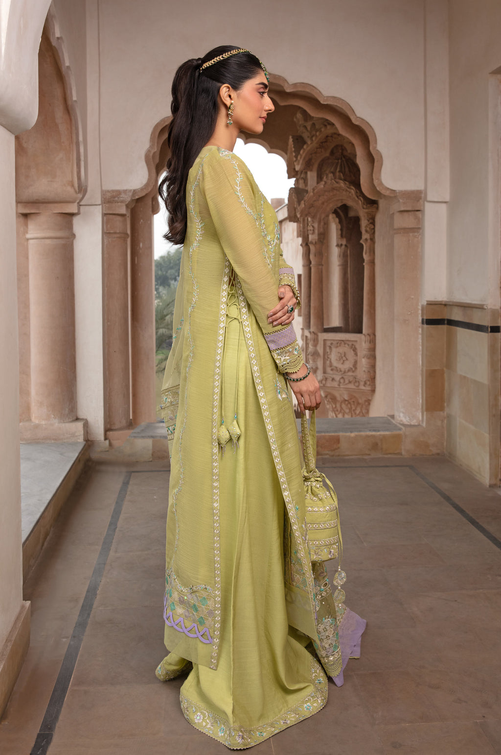 UNSTITCHED EMBROIDERED SUIT