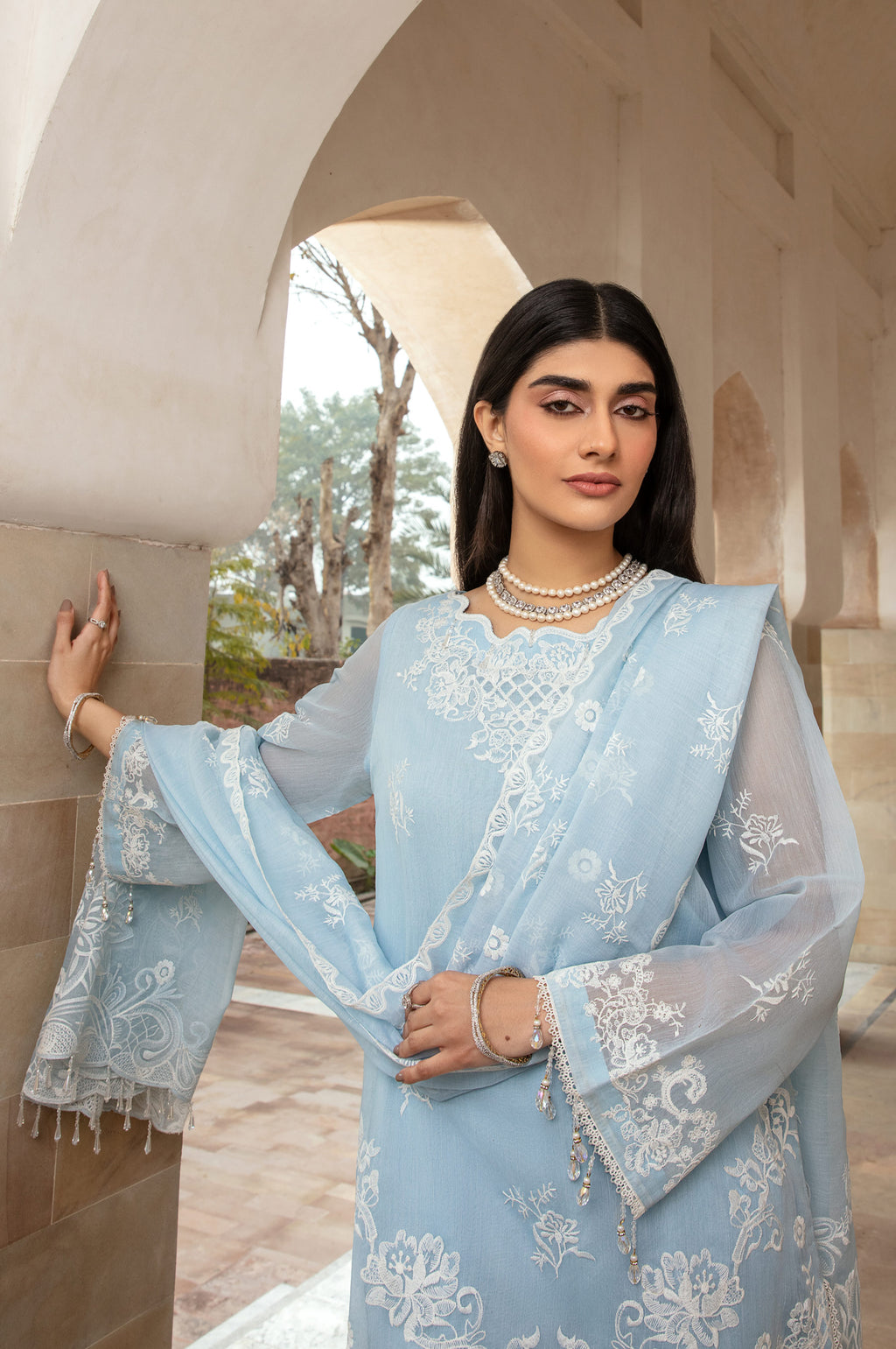 UNSTITCHED EMBROIDERED SUIT
