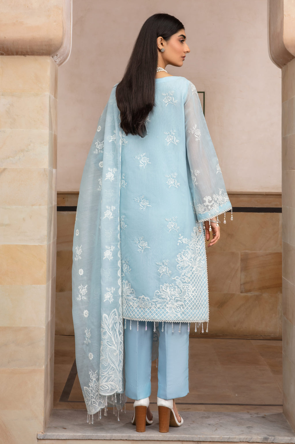 UNSTITCHED EMBROIDERED SUIT