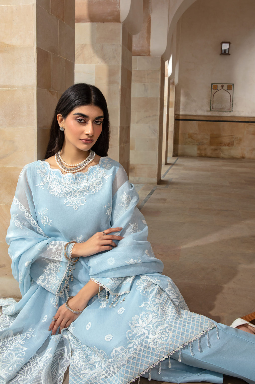 UNSTITCHED EMBROIDERED SUIT