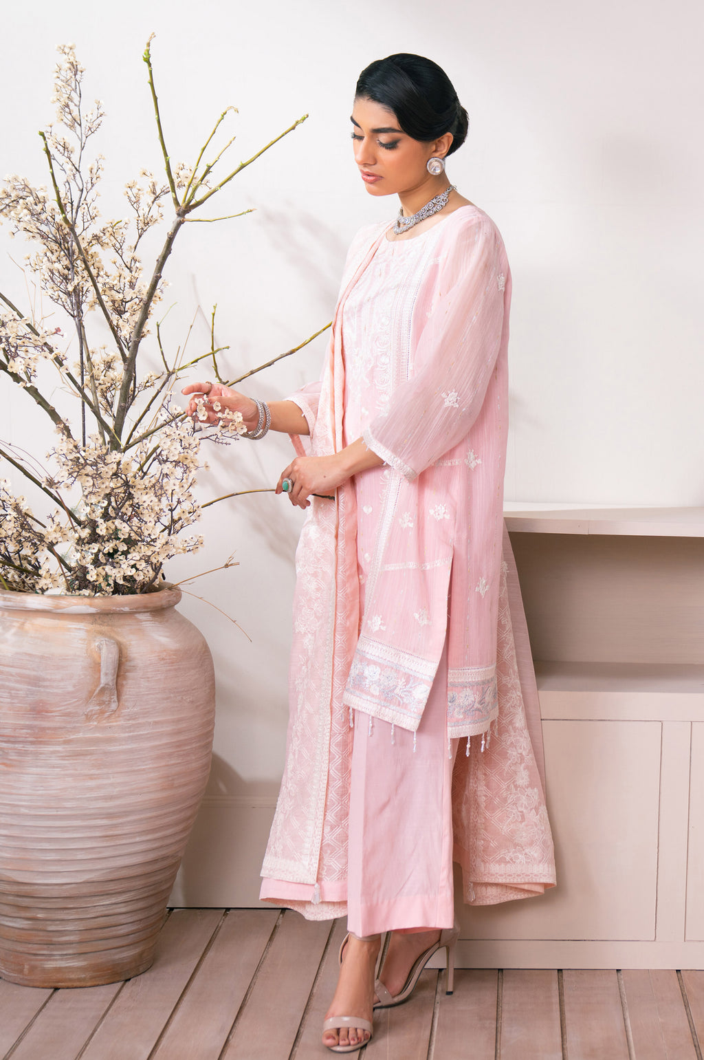 EMBROIDERED SUIT