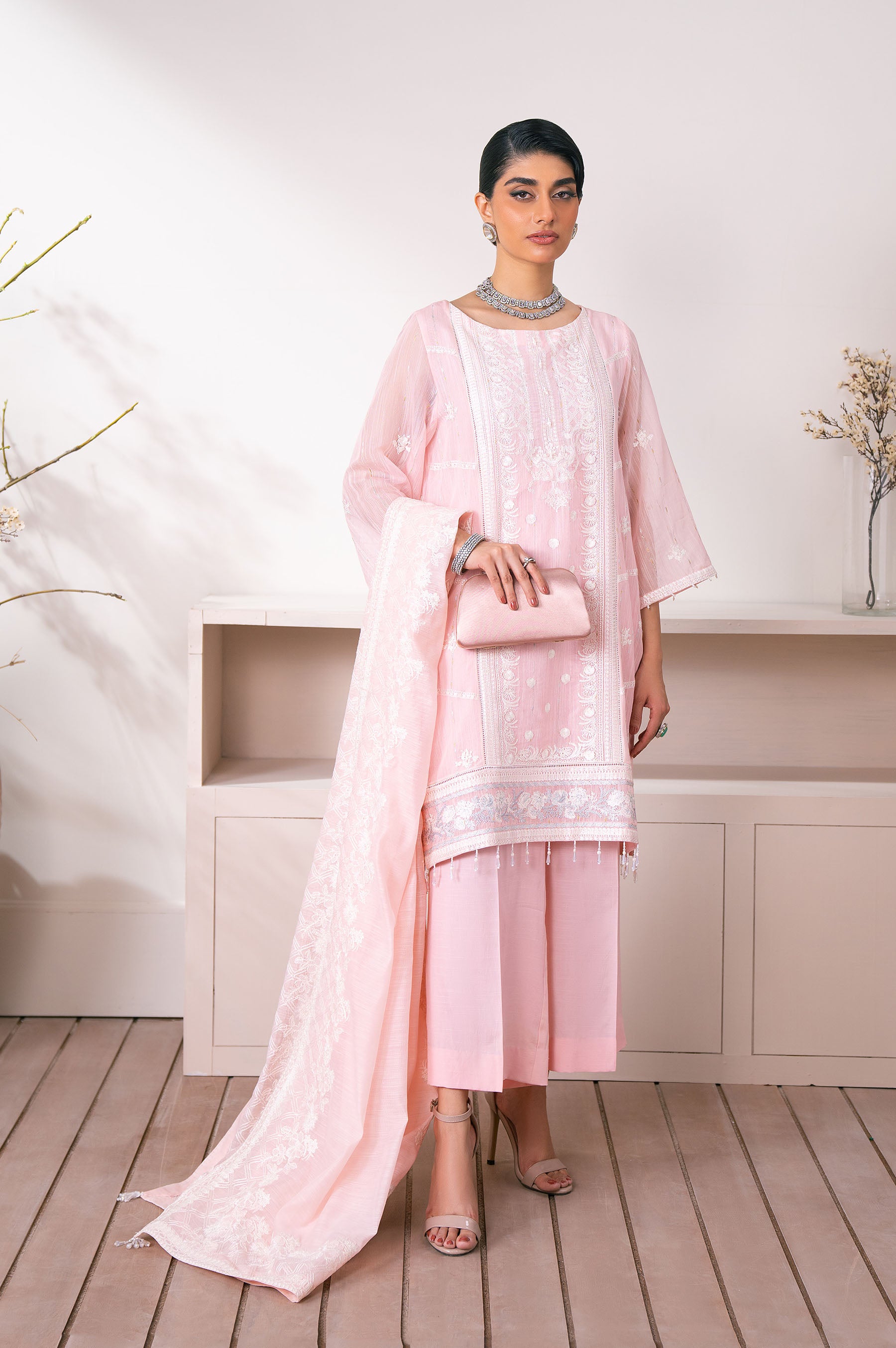 EMBROIDERED SUIT
