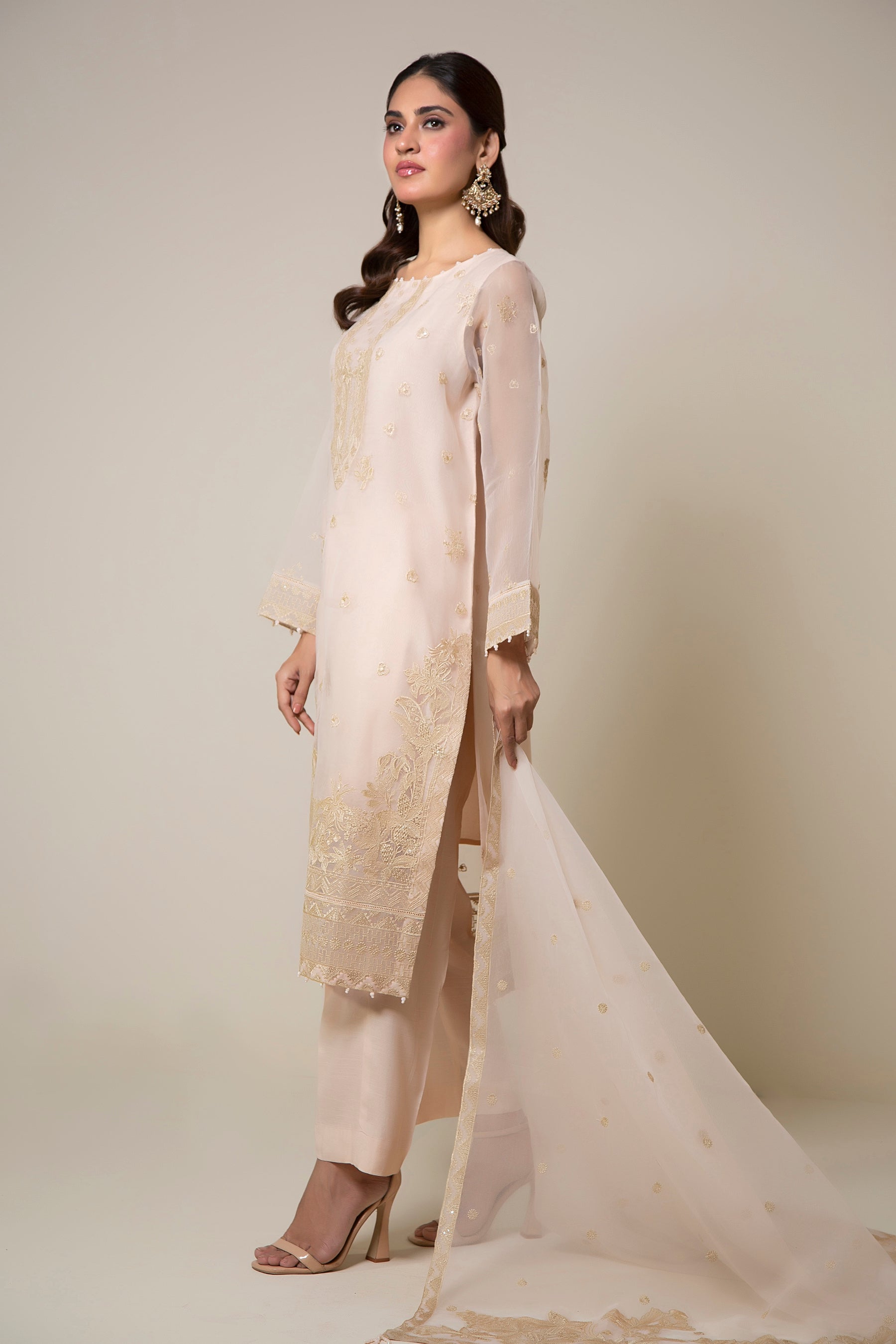EMBROIDERED ORGANZA STITCHED 3 PIECE SUIT