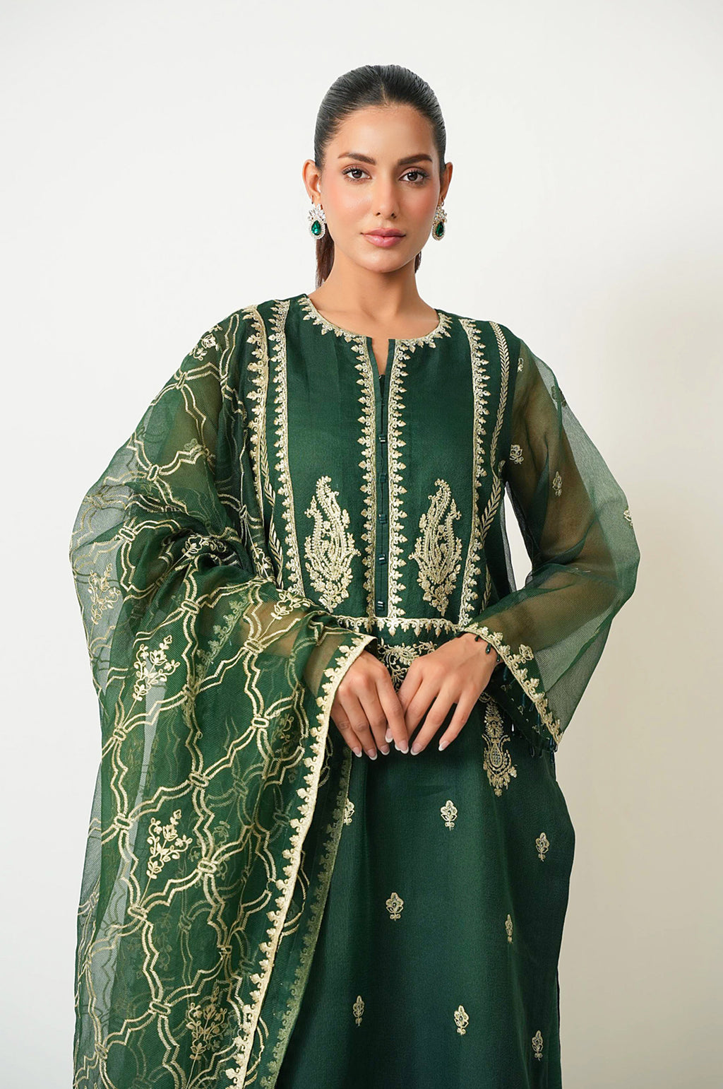UNSTITCHED EMBROIDERED SUIT