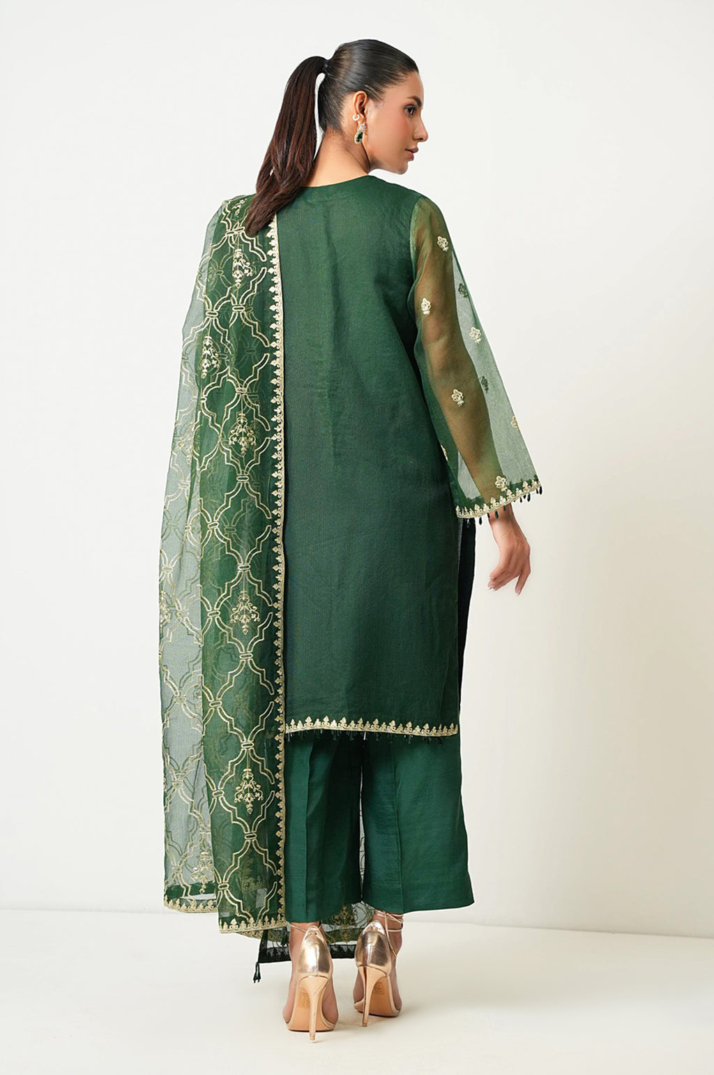 UNSTITCHED EMBROIDERED SUIT