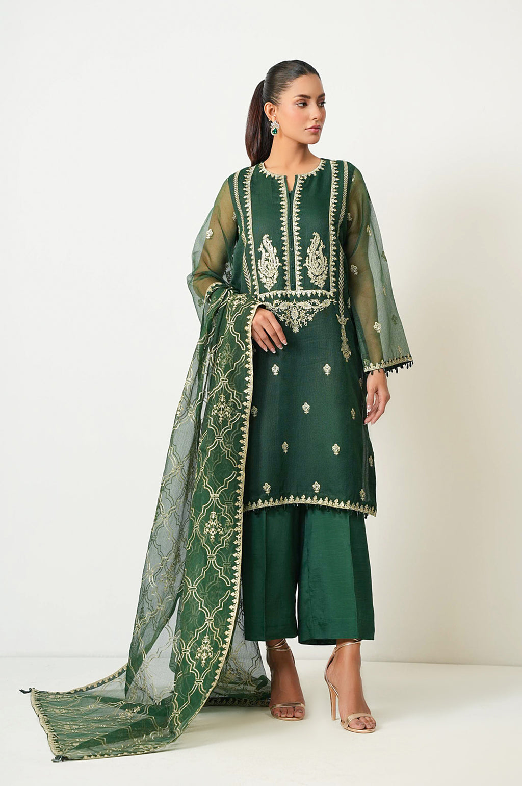 UNSTITCHED EMBROIDERED SUIT