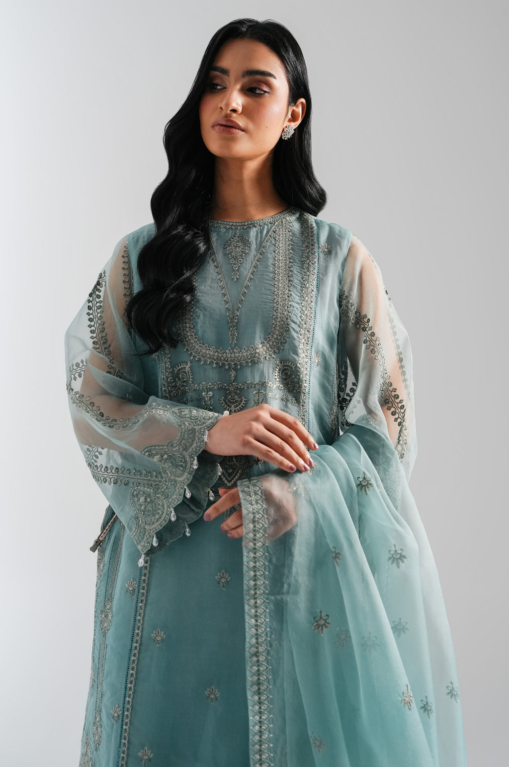 UNSTITCHED EMBROIDERED SUIT