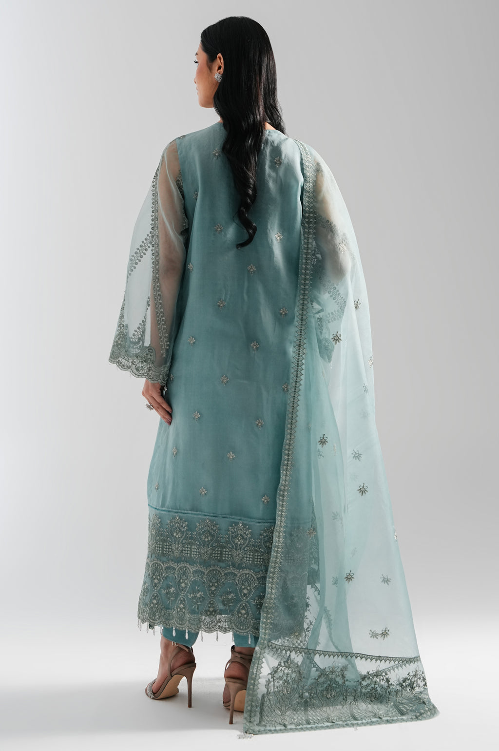UNSTITCHED EMBROIDERED SUIT