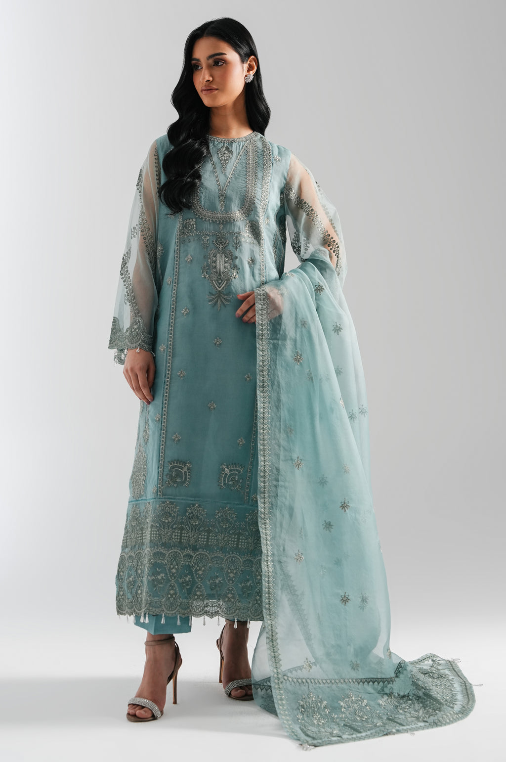 UNSTITCHED EMBROIDERED SUIT