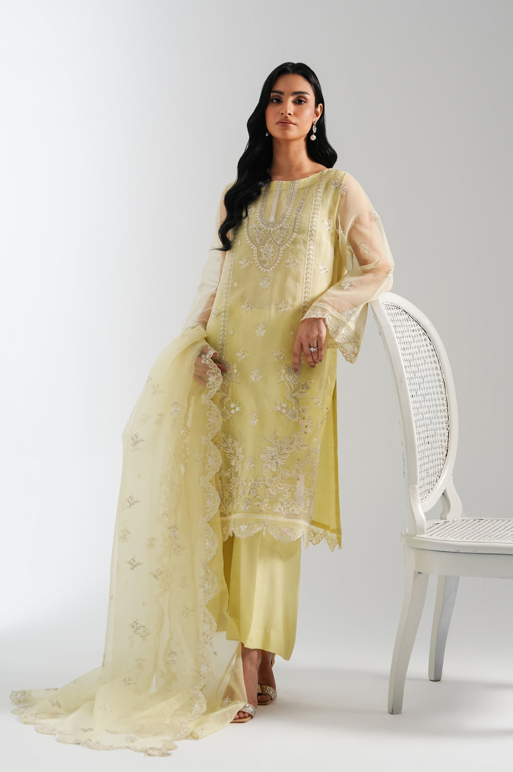 UNSTITCHED EMBROIDERED SUIT