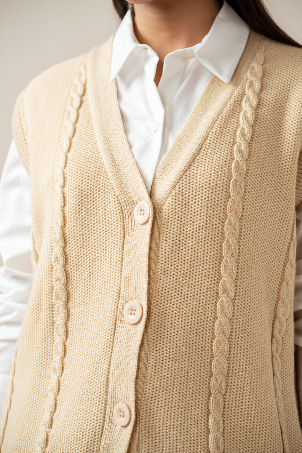 STYLIZED TRADITIONAL BUTTON DOWN