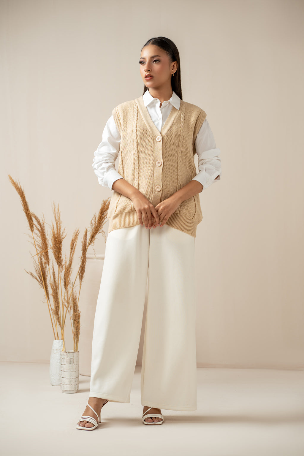 STYLIZED TRADITIONAL BUTTON DOWN