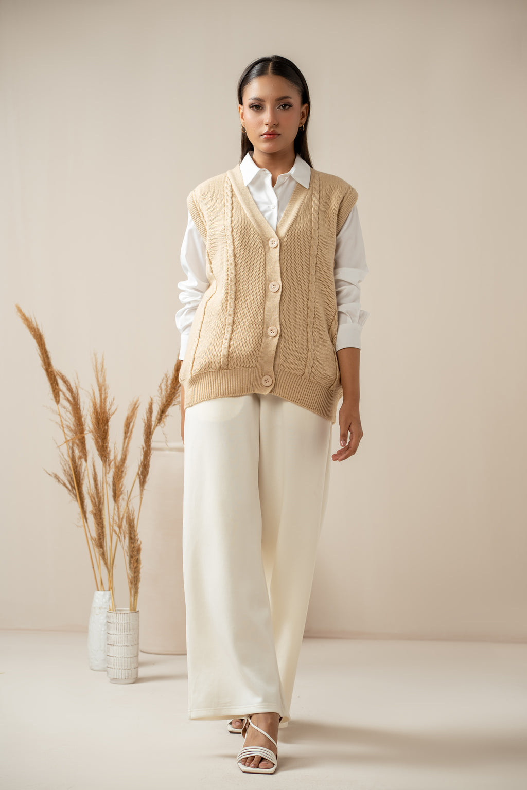 STYLIZED TRADITIONAL BUTTON DOWN