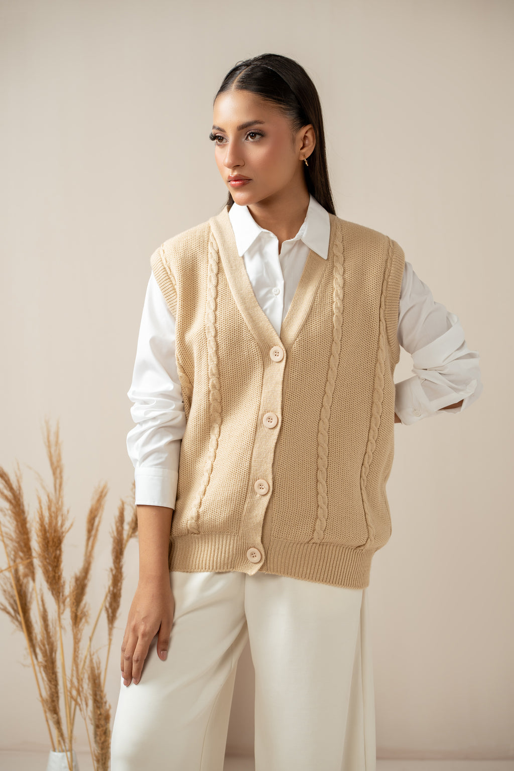 STYLIZED TRADITIONAL BUTTON DOWN