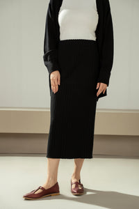 KNITTED SKIRT