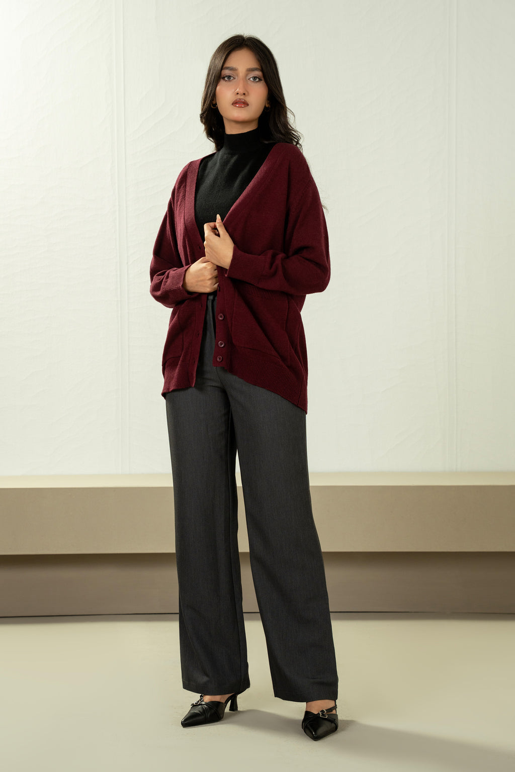 STYLIZED TRADITIONAL BUTTON DOWN