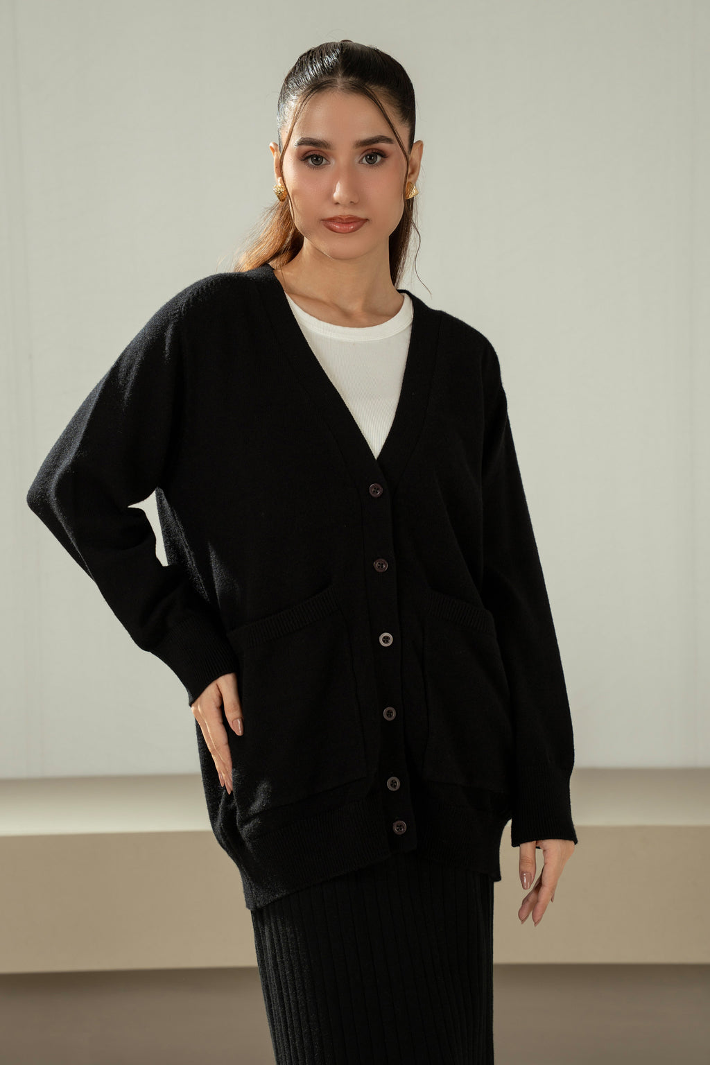 STYLIZED TRADITIONAL BUTTON DOWN