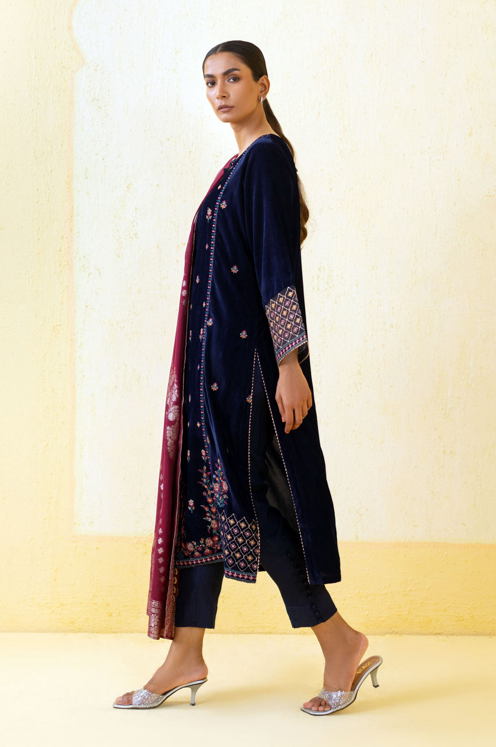 3 Piece Unstitched Embroidered Velvet Suit - Blue
