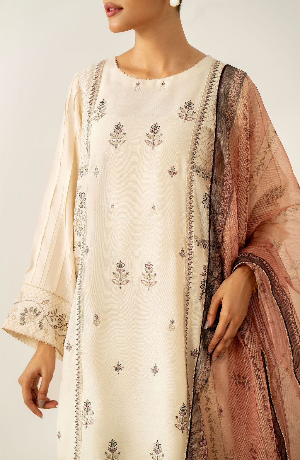 Unstitched 3 Piece Embroidered Oak Silk Suit