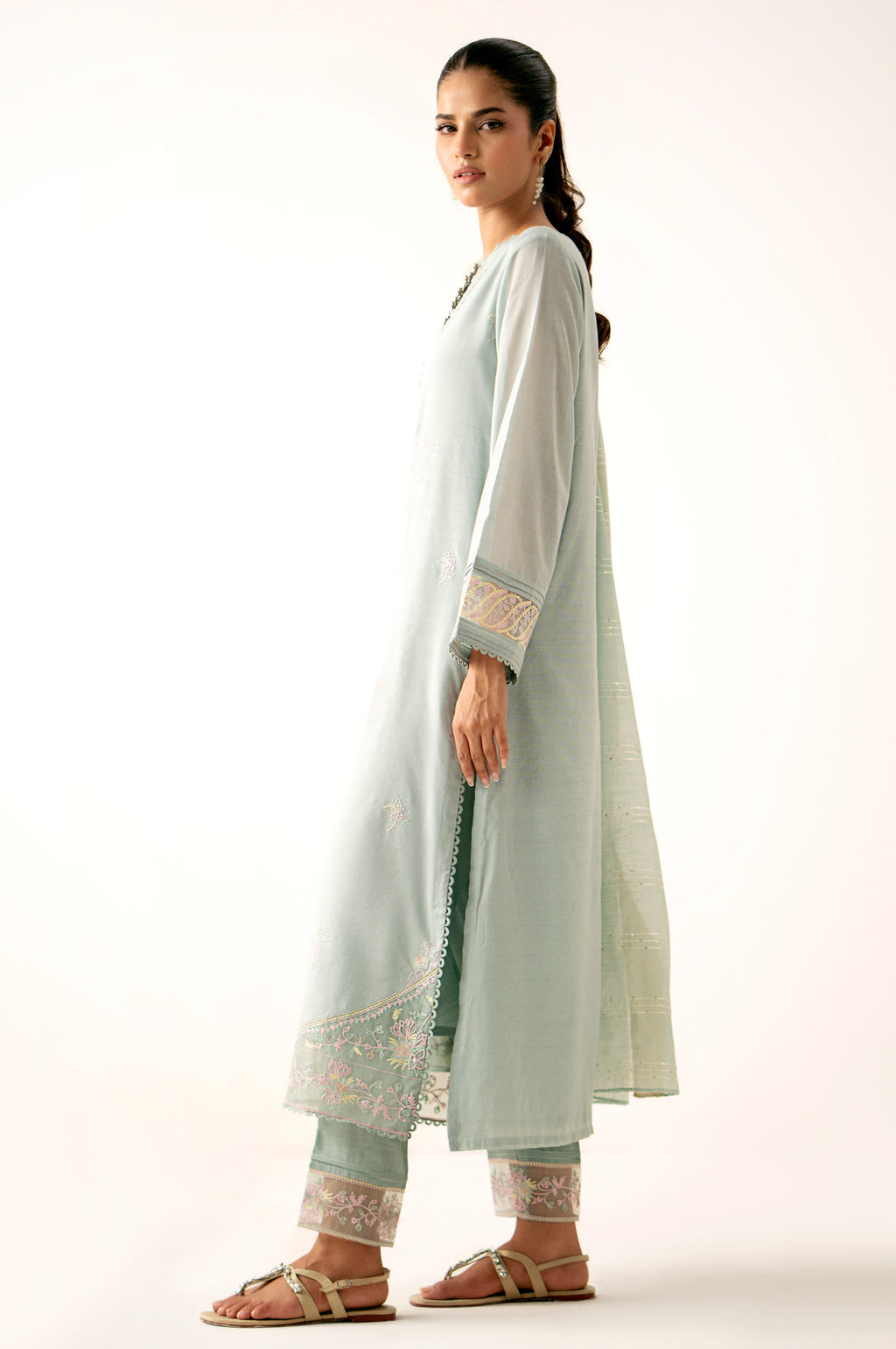 UNSTITCHED EMBROIDERED SUIT