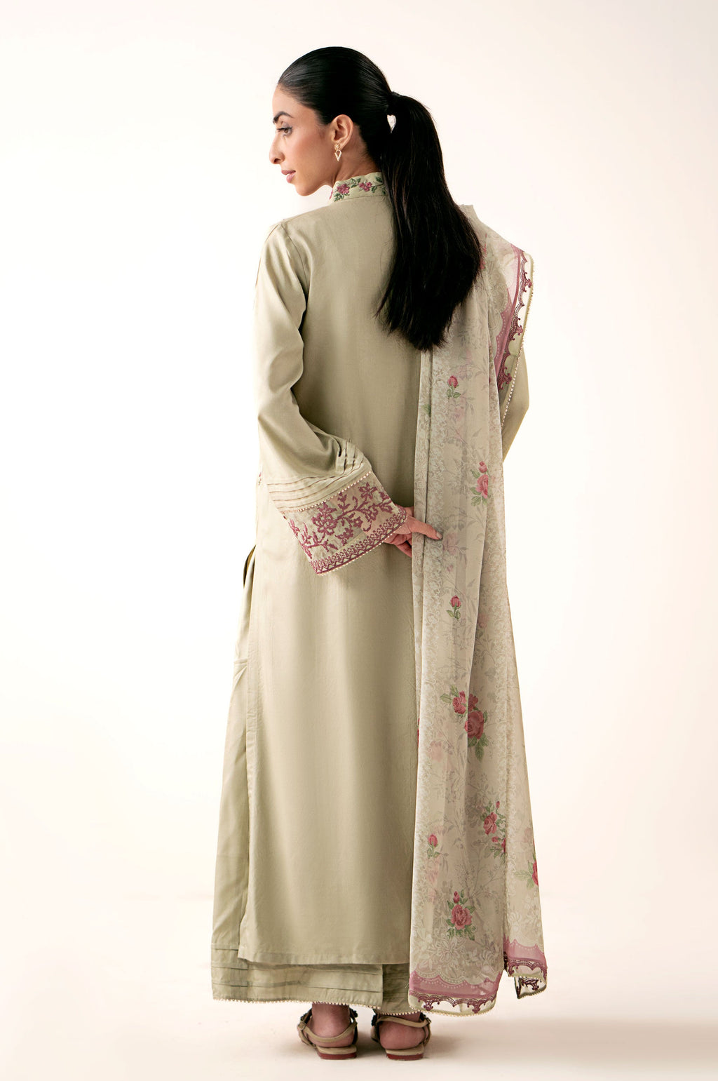 Unstitched 3 Piece Embroidered Oak Silk Suit