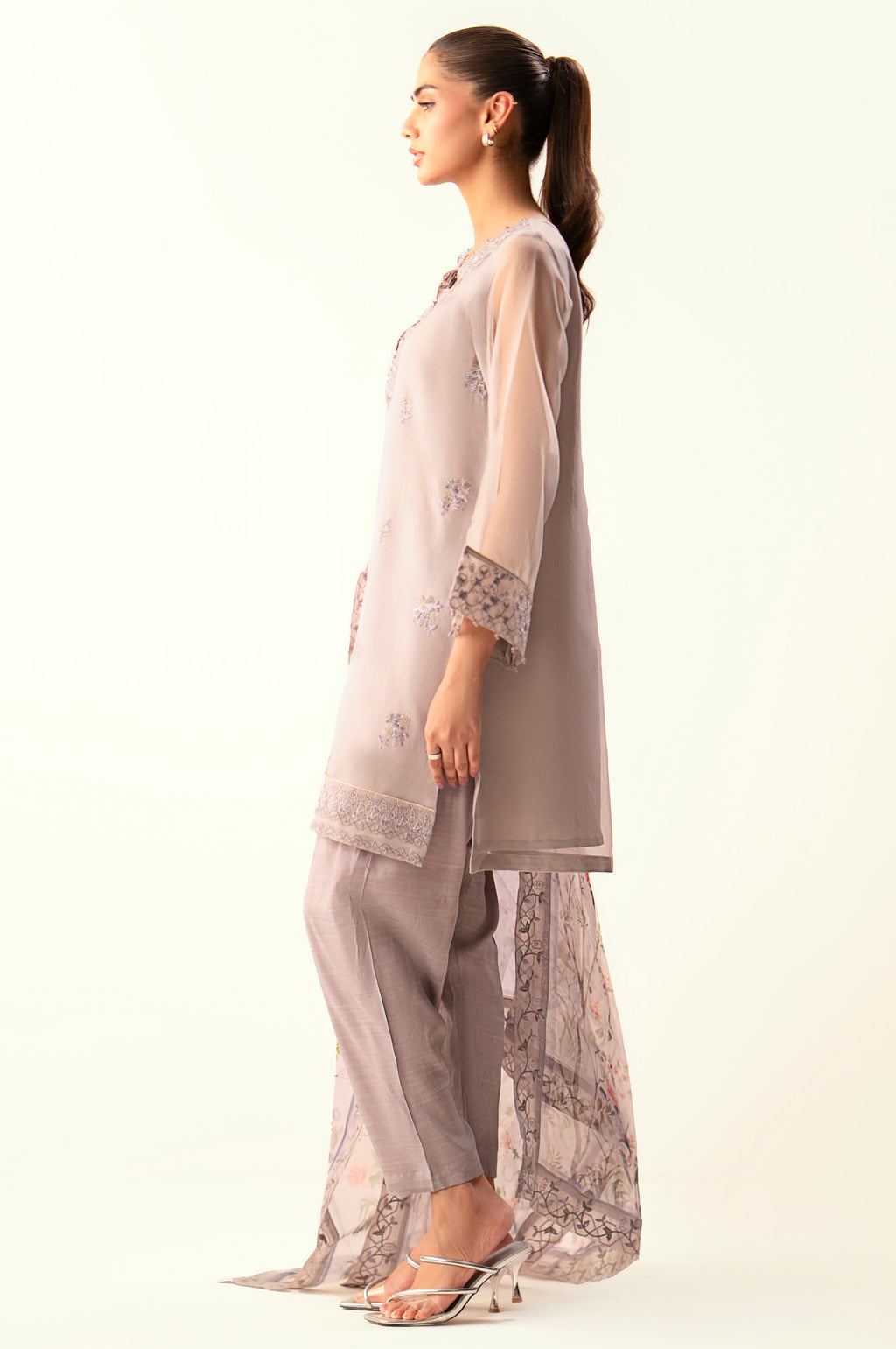 UNSTITCHED EMBROIDERED SUIT