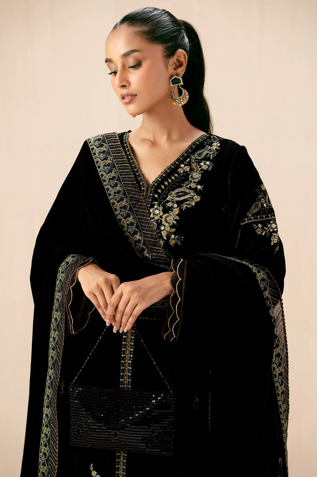 Unstitched 3 Piece Embroidered Velvet Suit - Black