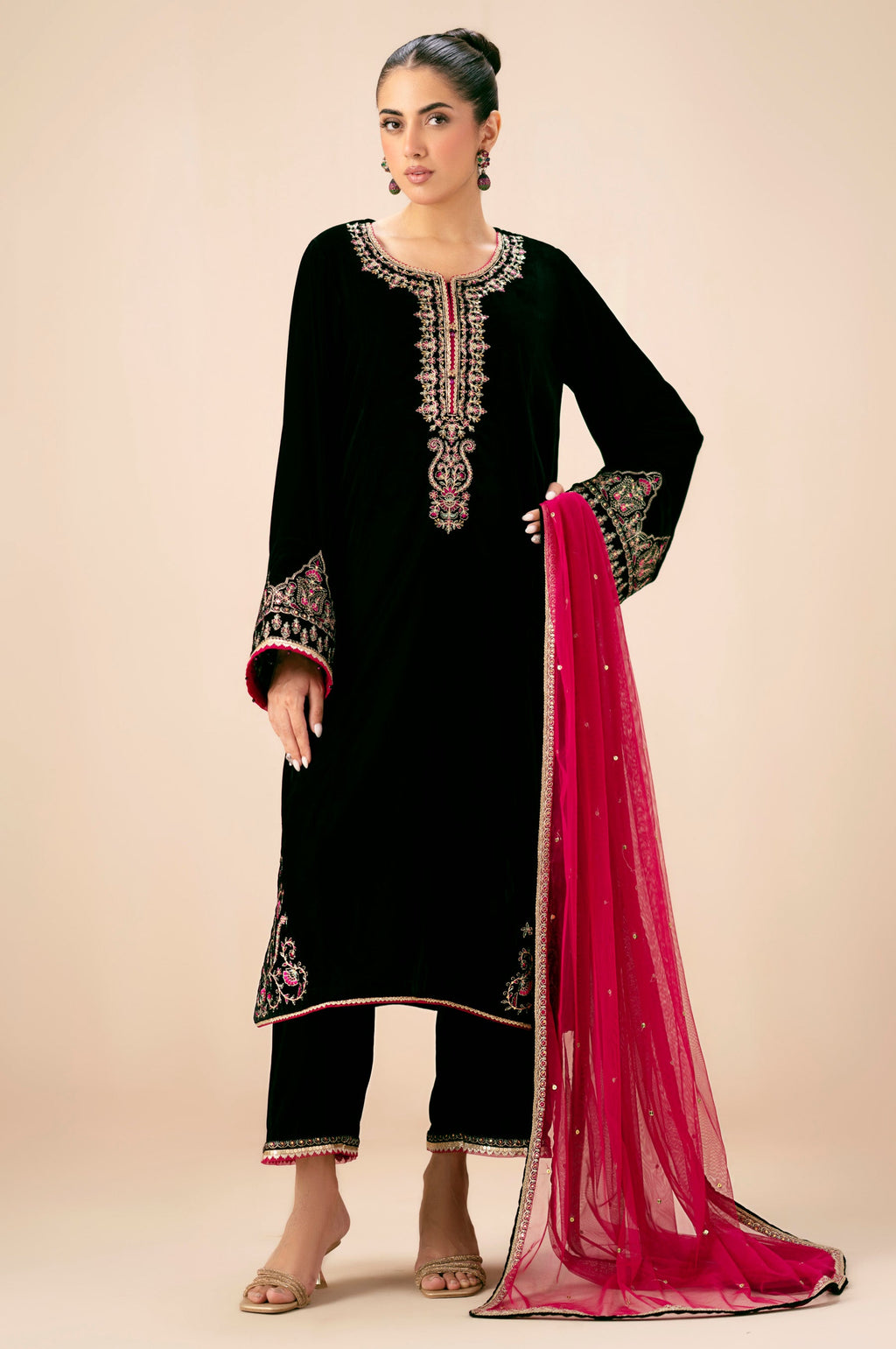 EMBROIDERED VELVET SUIT