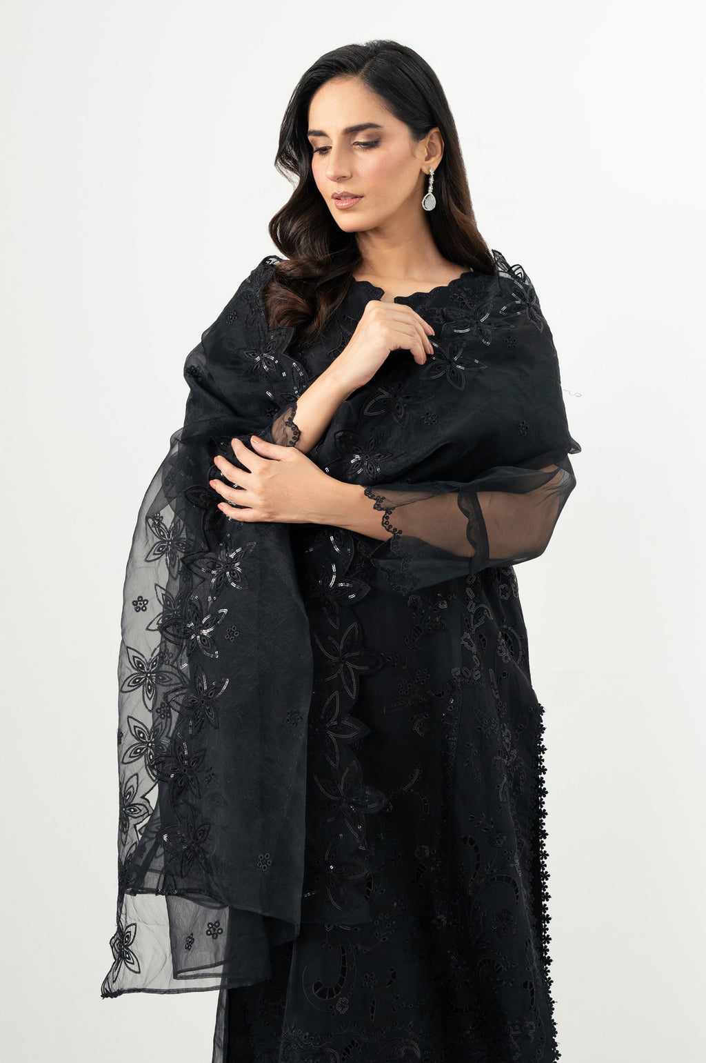 UNSTITCHED EMBROIDERED SUIT