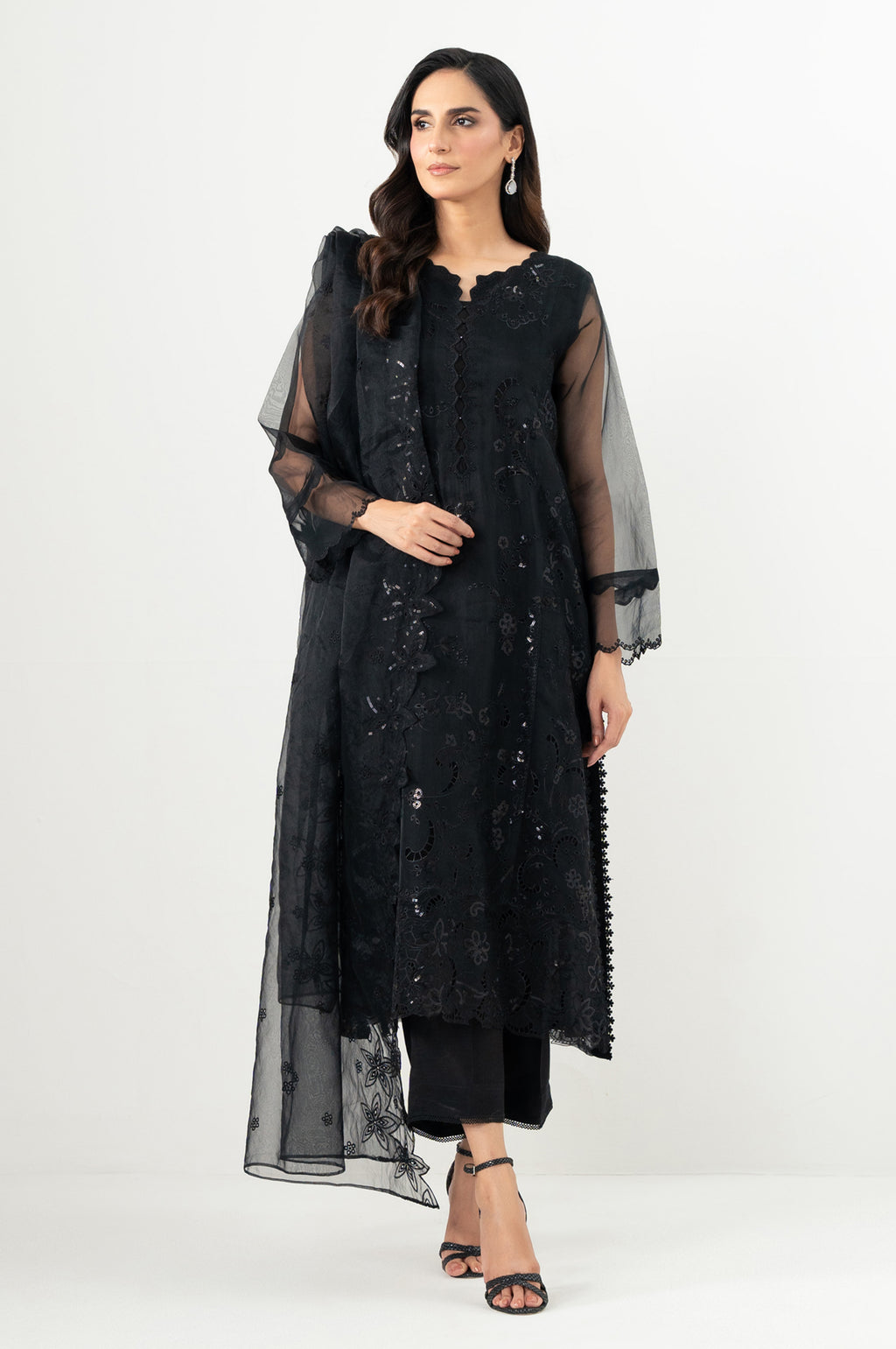 UNSTITCHED EMBROIDERED SUIT