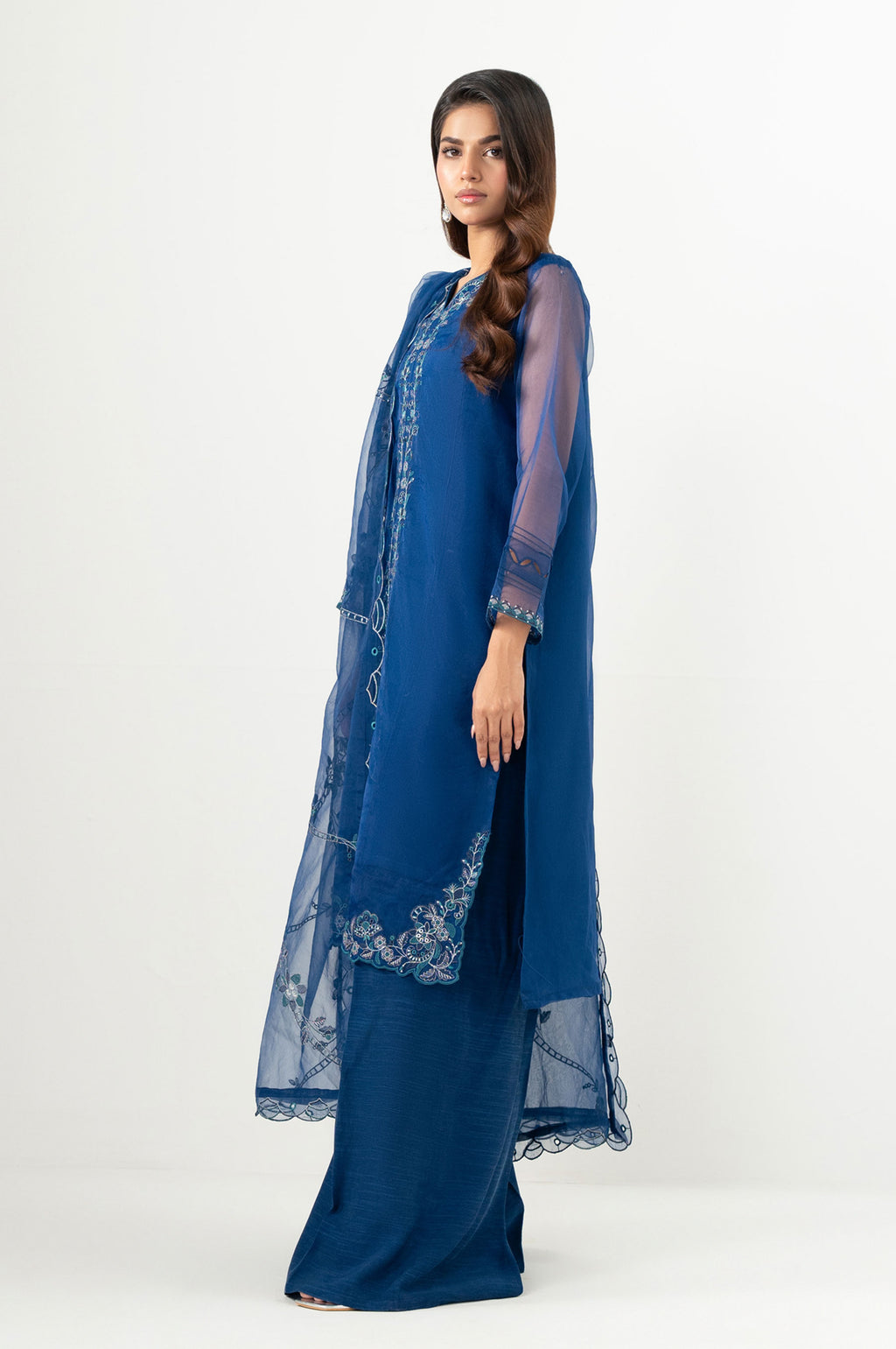 UNSTITCHED EMBROIDERED SUIT