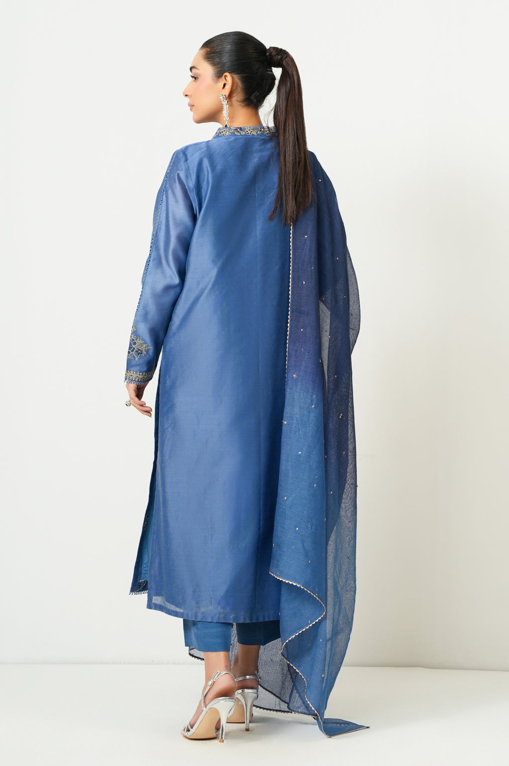 UNSTITCHED EMBROIDERED SUIT