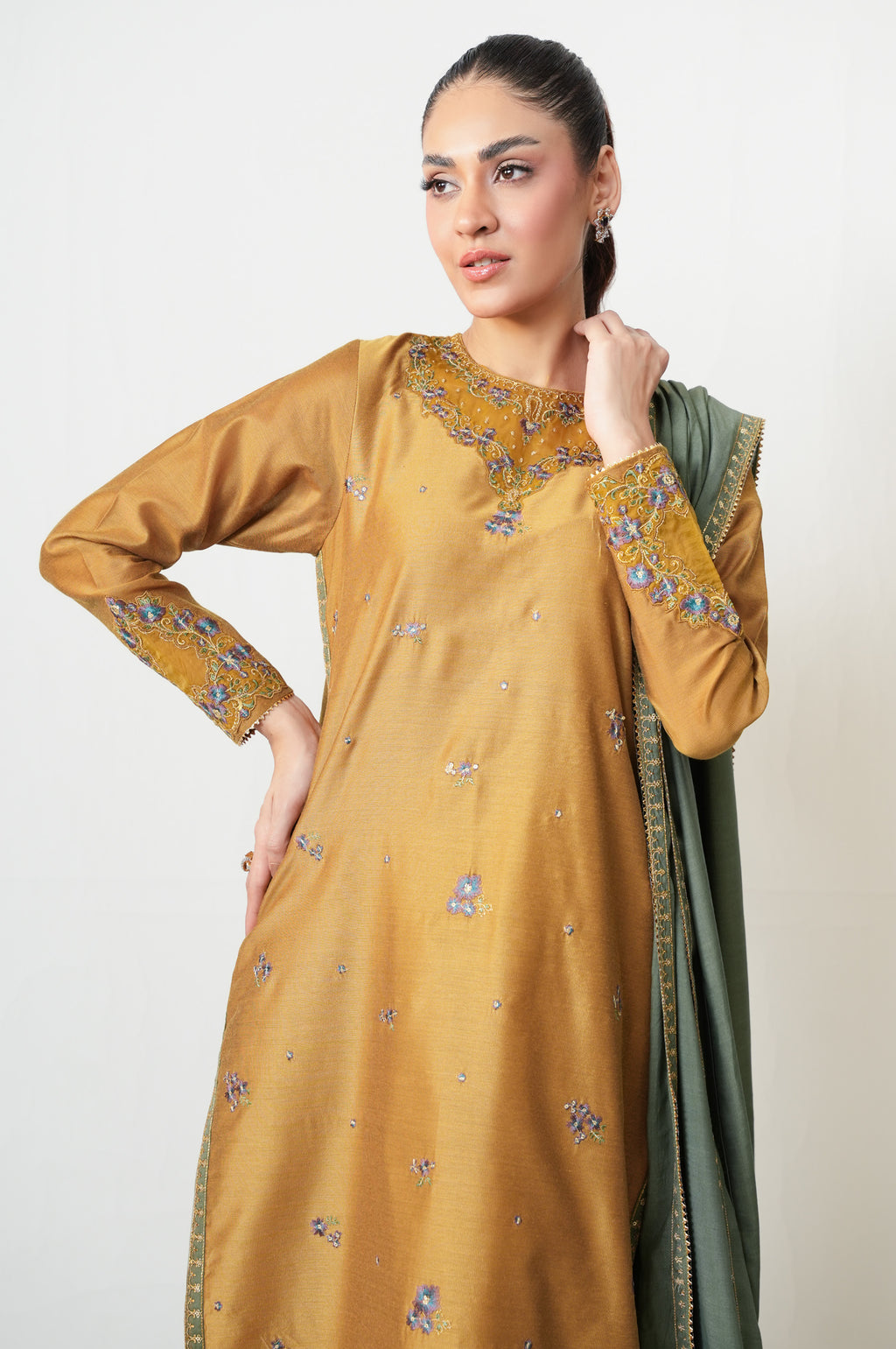UNSTITCHED EMBROIDERED SUIT