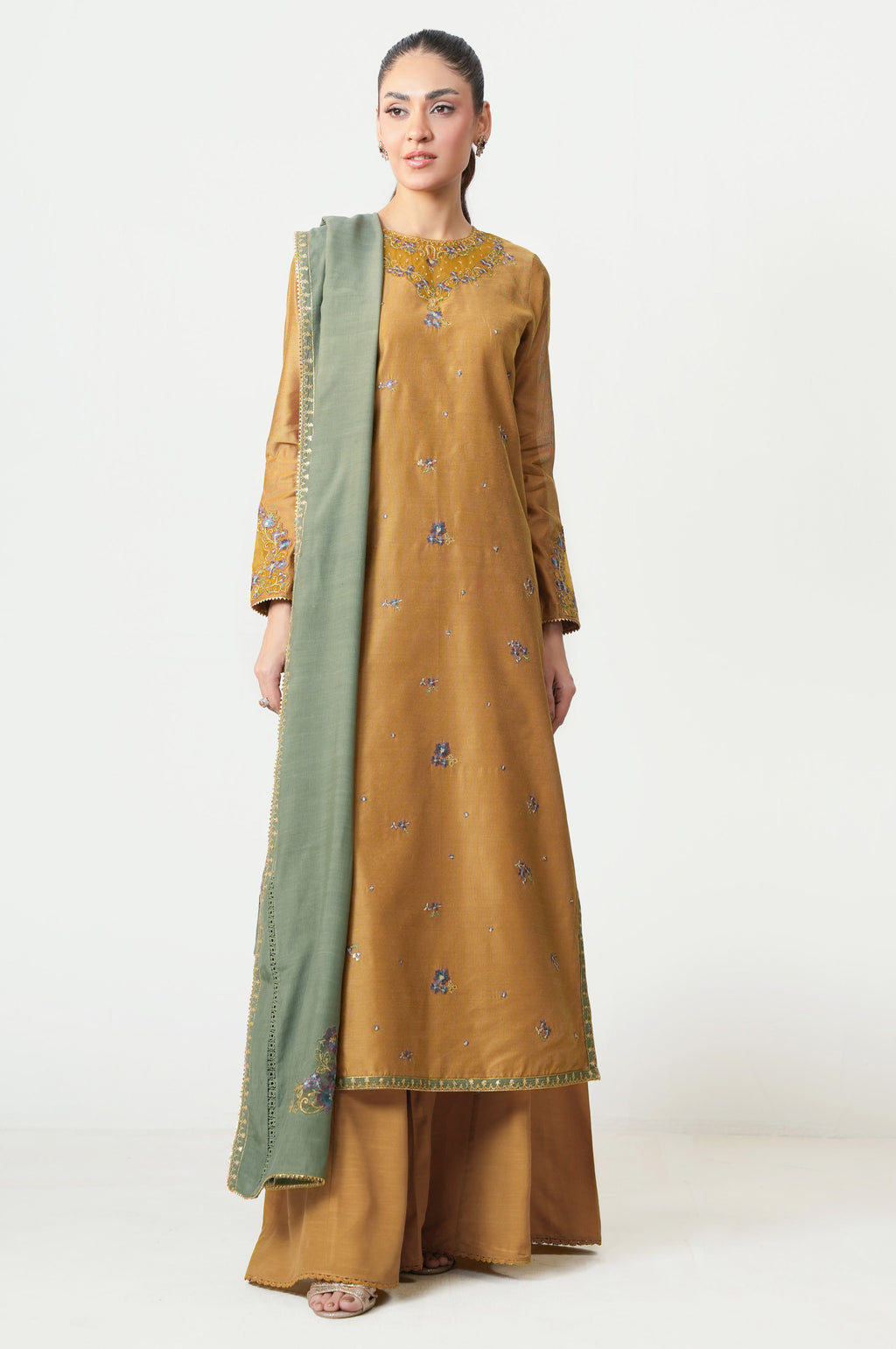 UNSTITCHED EMBROIDERED SUIT