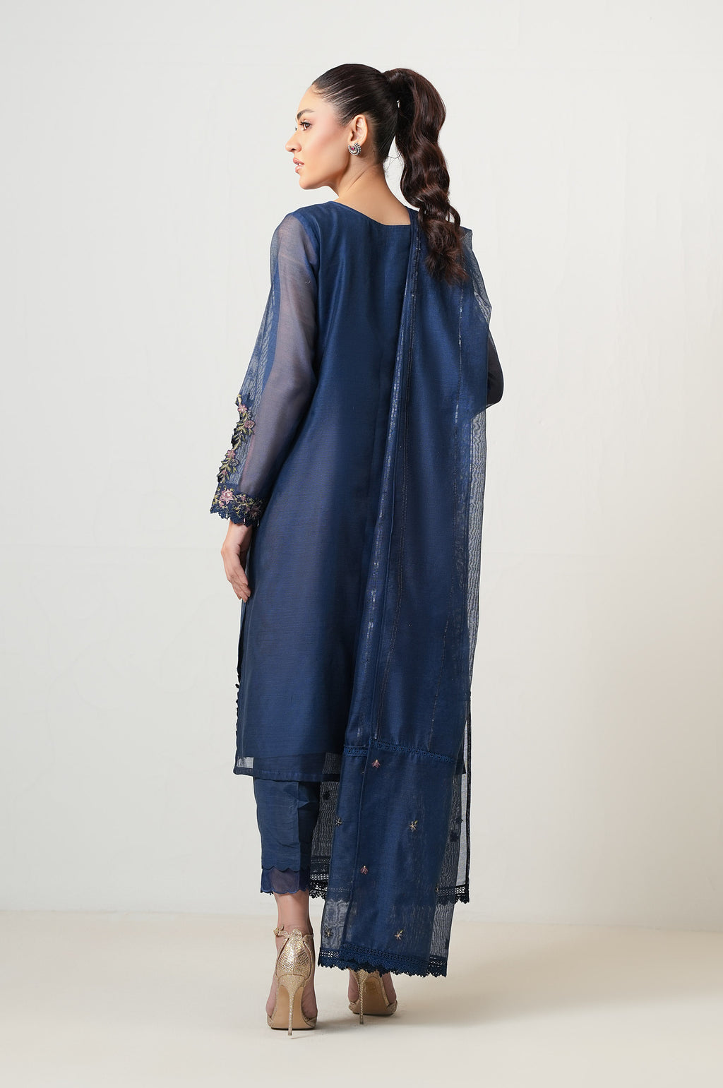 UNSTITCHED EMBROIDERED SUIT