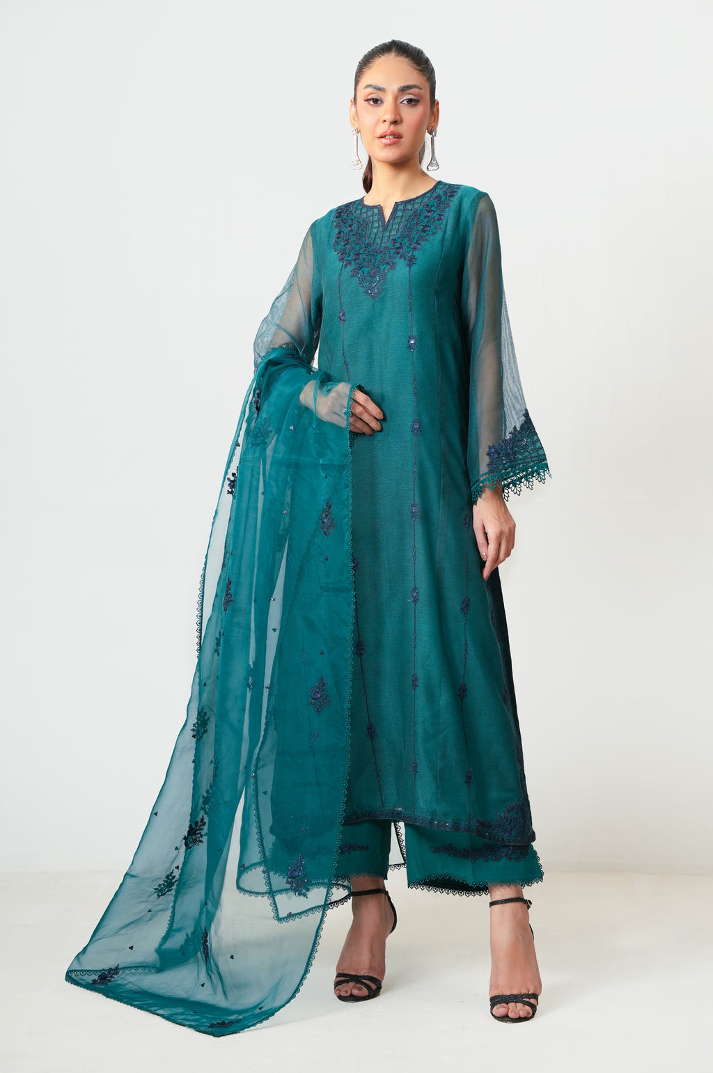 UNSTITCHED EMBROIDERED SUIT