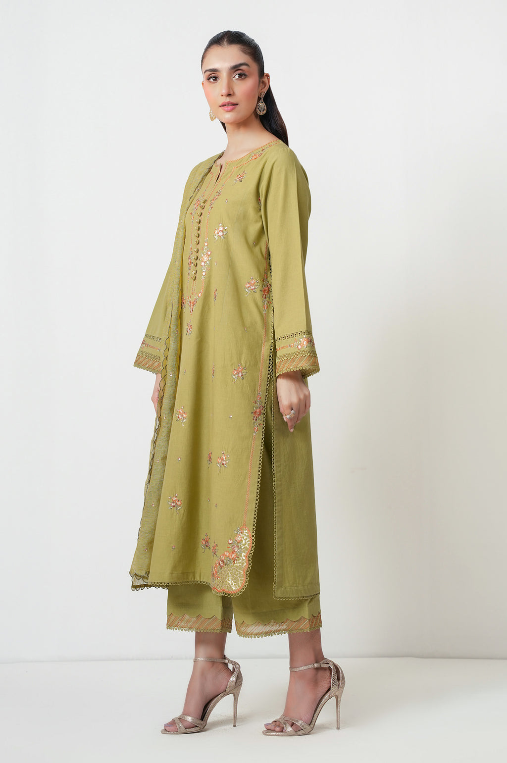 UNSTITCHED EMBROIDERED SUIT
