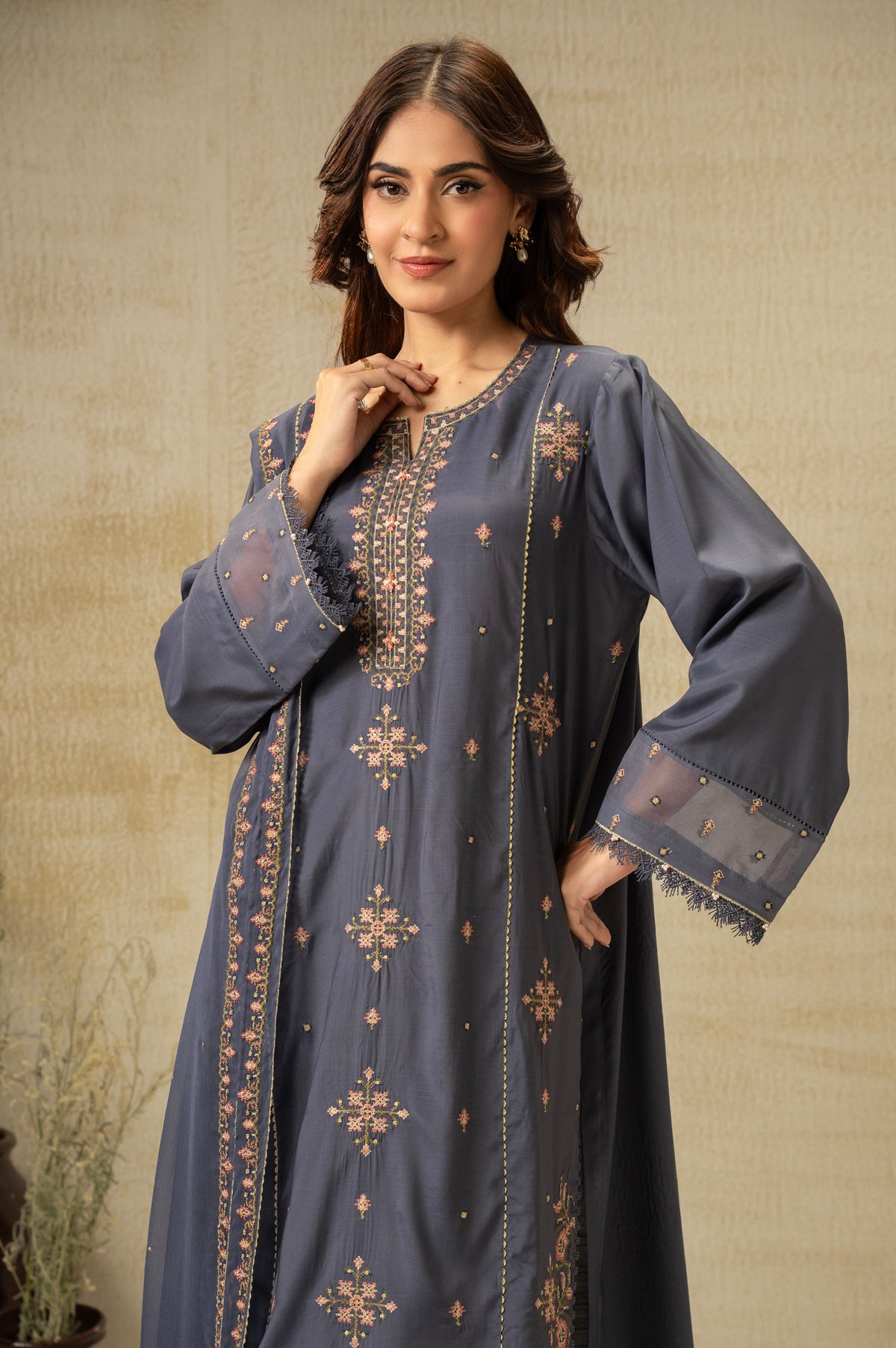 EMBROIDERED RAW SILK UNSTITCHED 3 PIECE SUIT