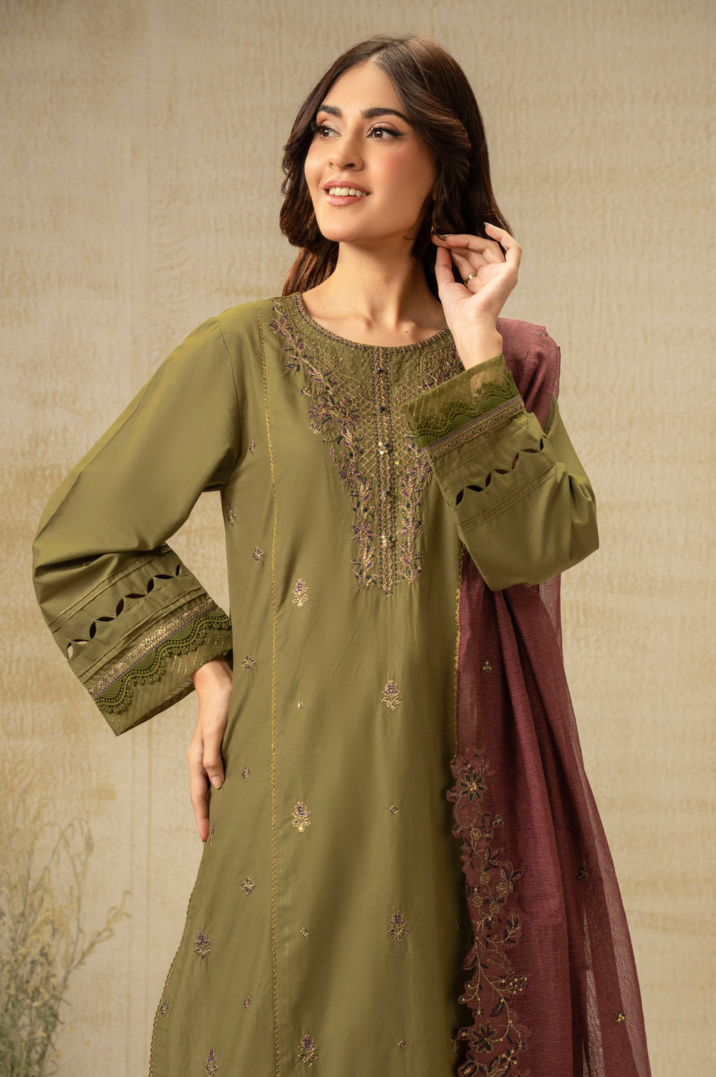 UNSTITCHED EMBROIDERED SUIT