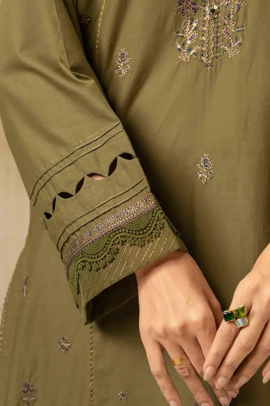 UNSTITCHED EMBROIDERED SUIT