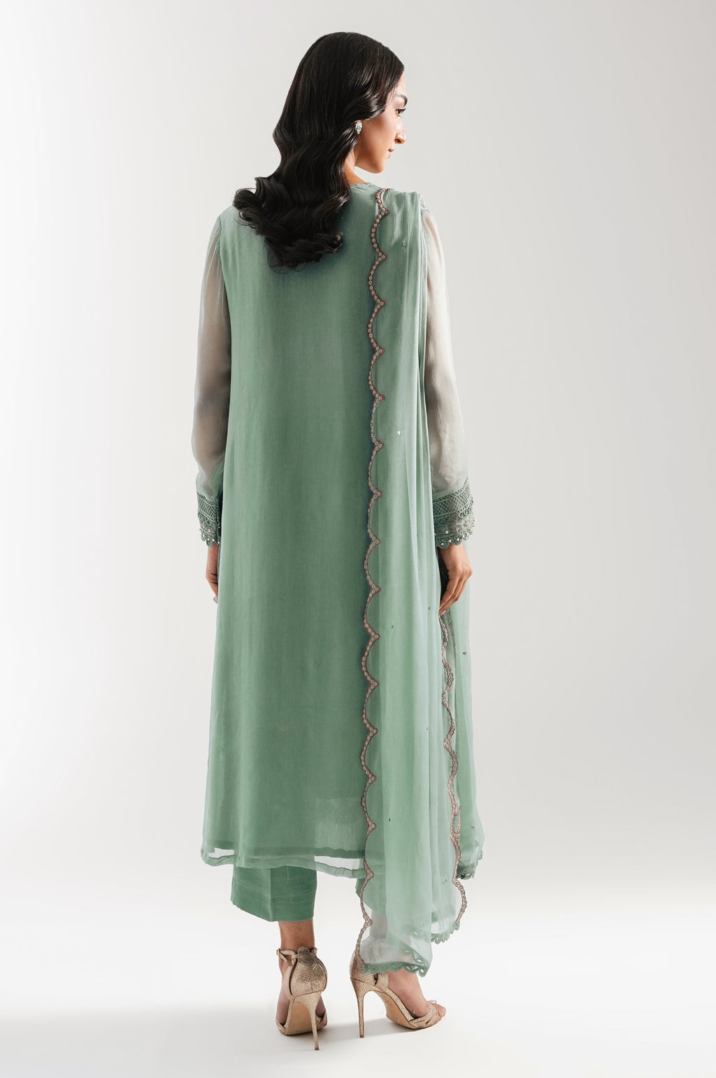 UNSTITCHED EMBROIDERED SUIT