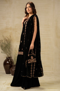 UNSTITCHED EMBROIDERED SUIT